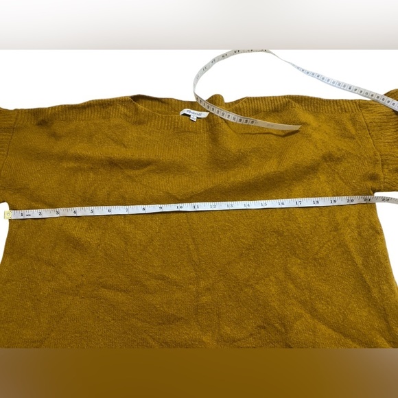 Madewell - Tier-Sleeve Pullover Sweater in Coziest Yarn - Picture 9 of 11